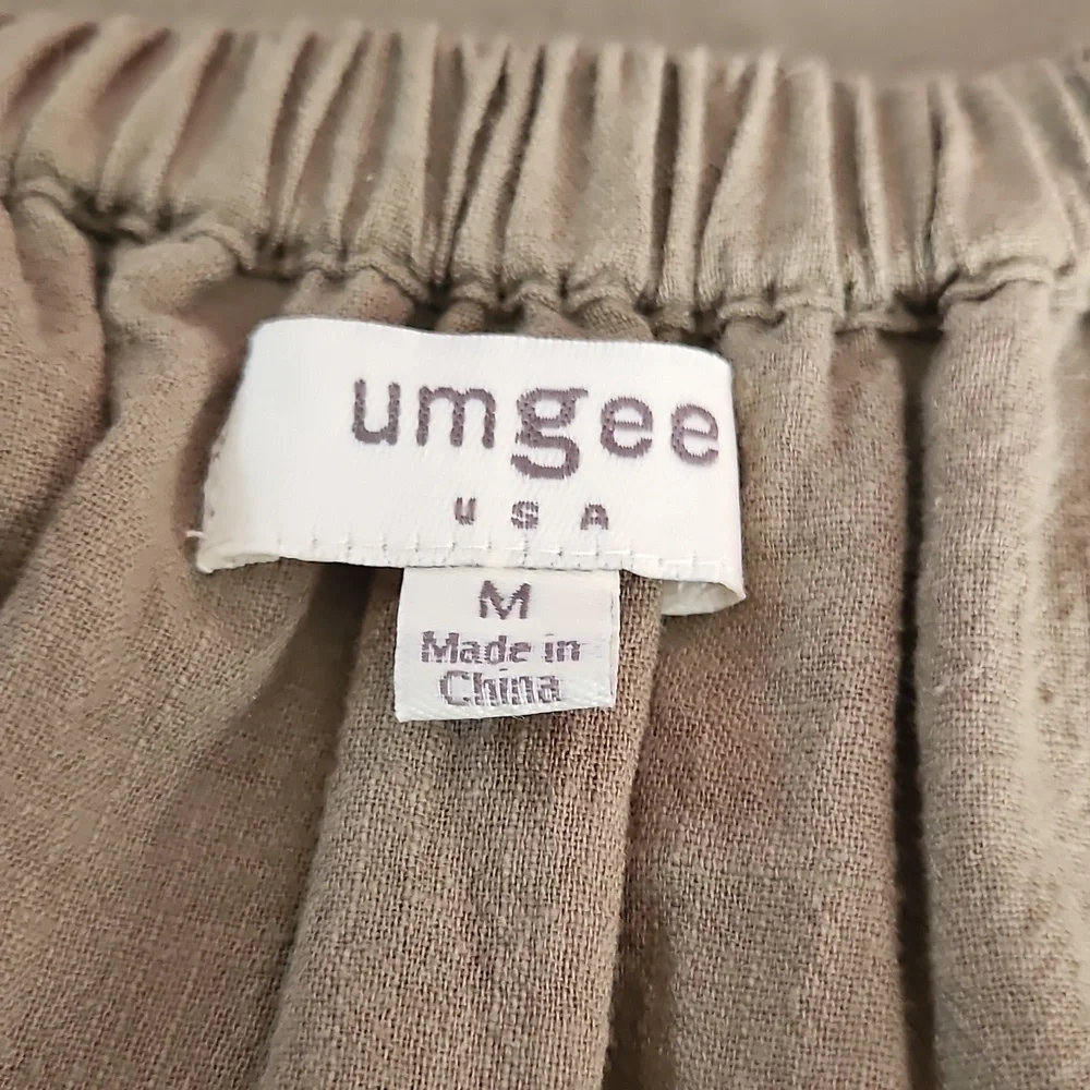 Umgee Sage Green Mini Dress with Red & Orange Floral Accents - M - EUC - Picture 4 of 5